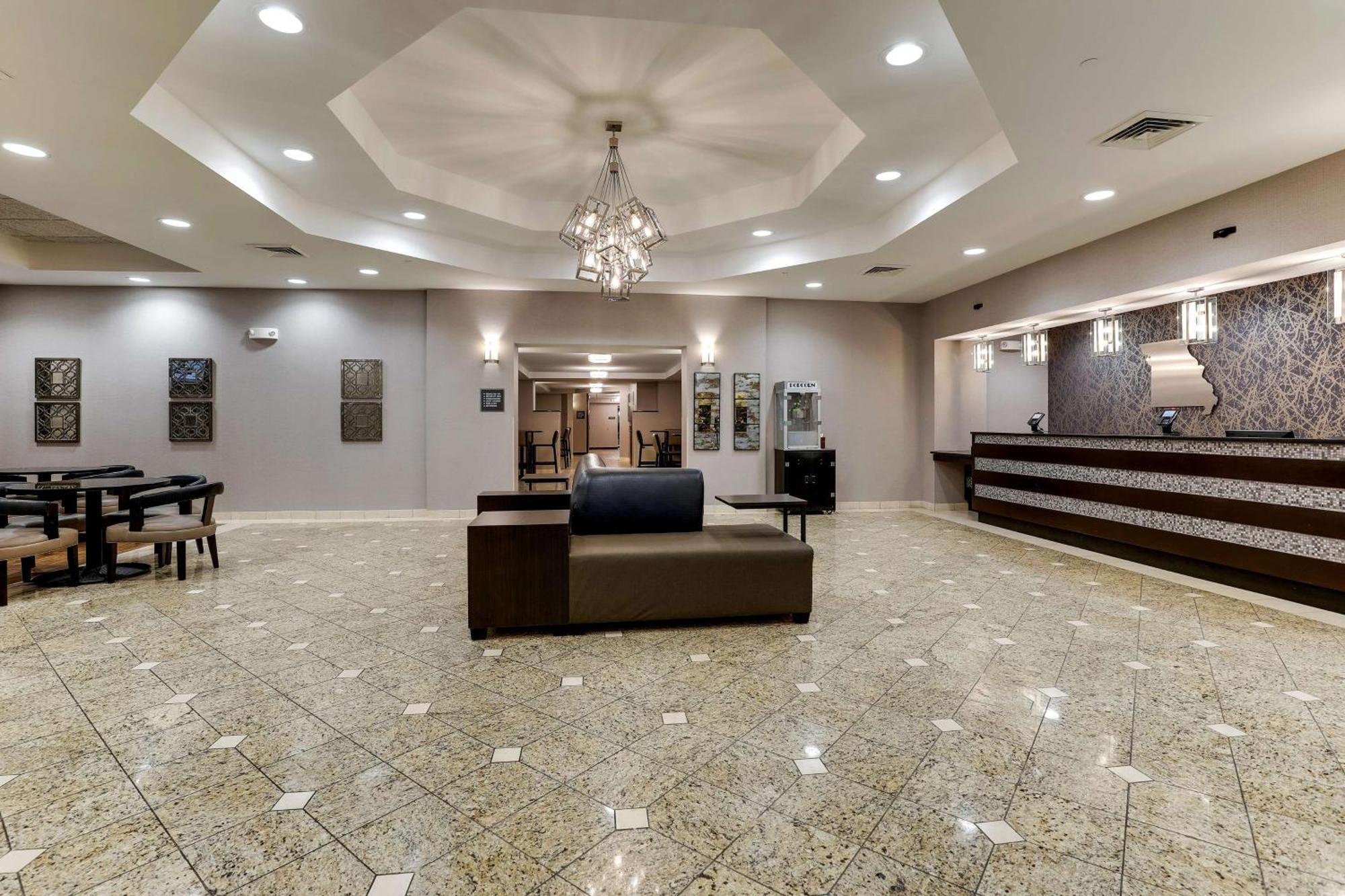 Drury Inn & Suites St Joseph Saint Joseph Bagian luar foto